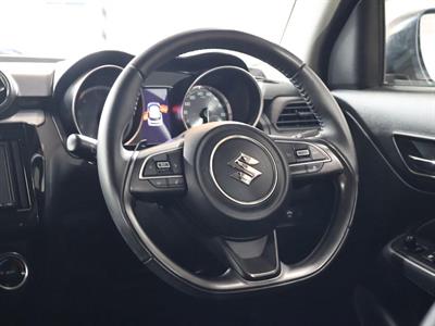 2017 Suzuki Swift - Thumbnail