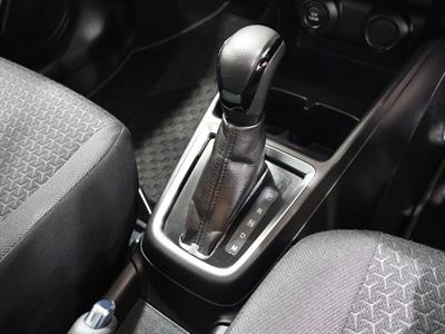 2017 Suzuki Swift - Thumbnail