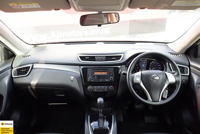 2015 Nissan X-Trail - Thumbnail