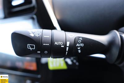 2017 Toyota Prius - Thumbnail