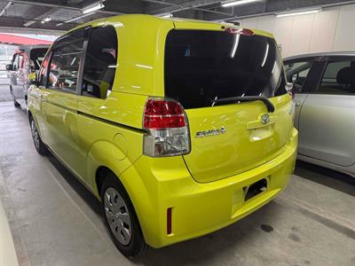 2013 Toyota Spade - Thumbnail
