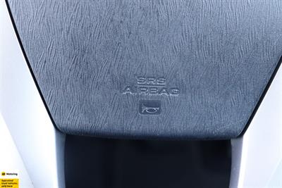 2015 Toyota Prius - Thumbnail