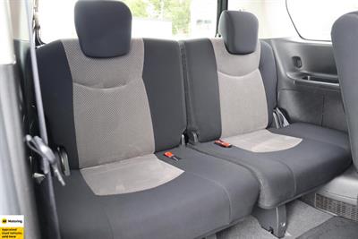 2015 Nissan Serena - Thumbnail