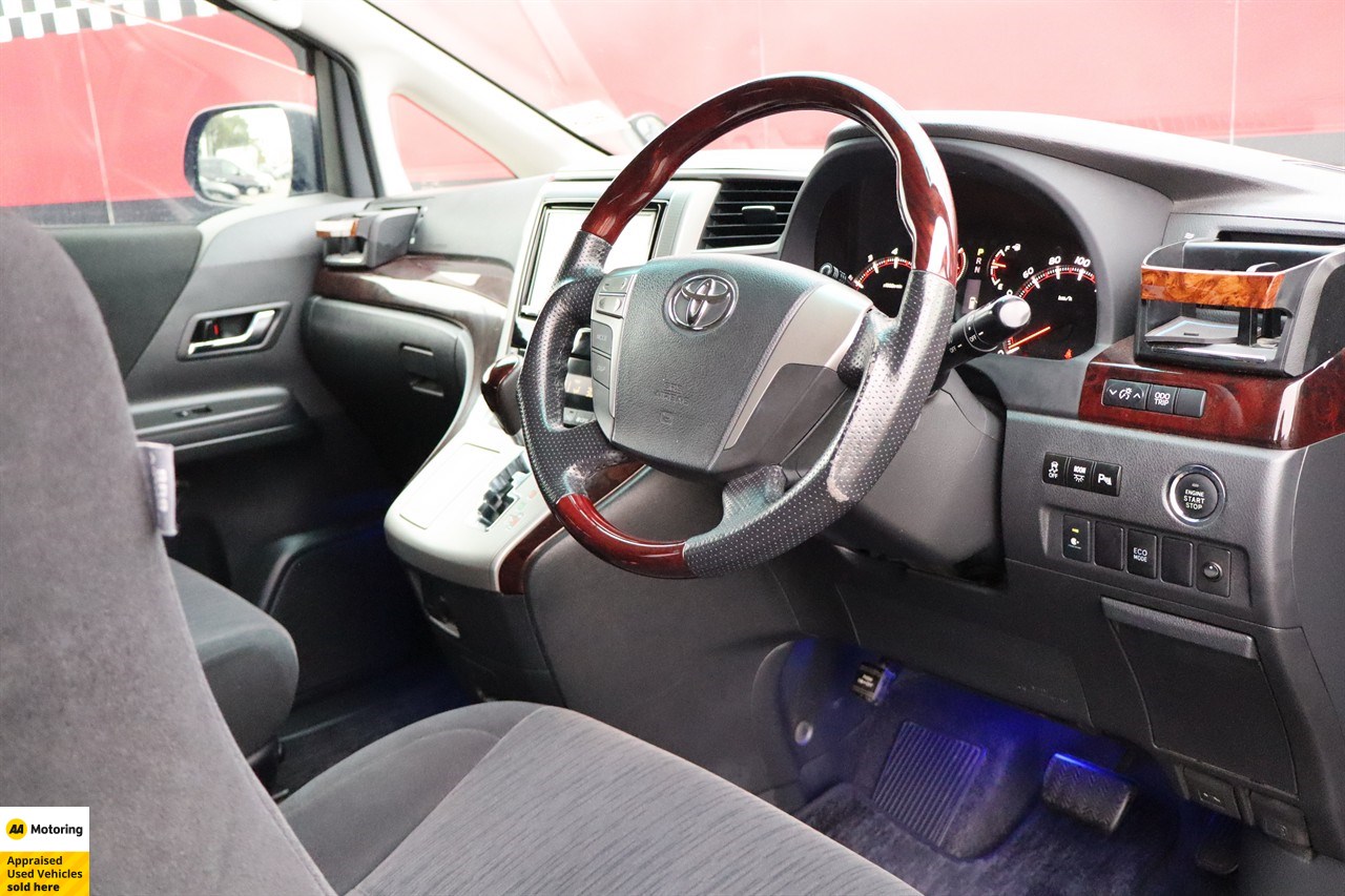 2012 Toyota Vellfire