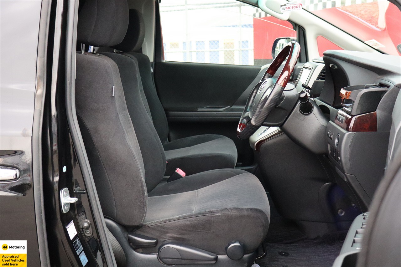 2012 Toyota Vellfire