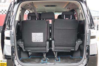 2012 Toyota Vellfire - Thumbnail