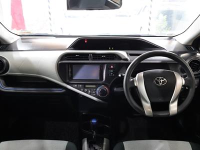 2014 Toyota Aqua - Thumbnail