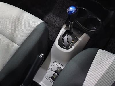 2014 Toyota Aqua - Thumbnail