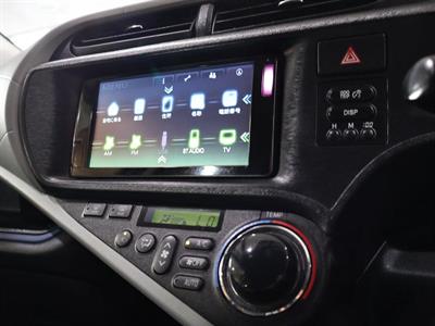 2014 Toyota Aqua - Thumbnail