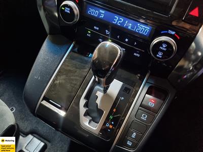 2015 Toyota Vellfire - Thumbnail