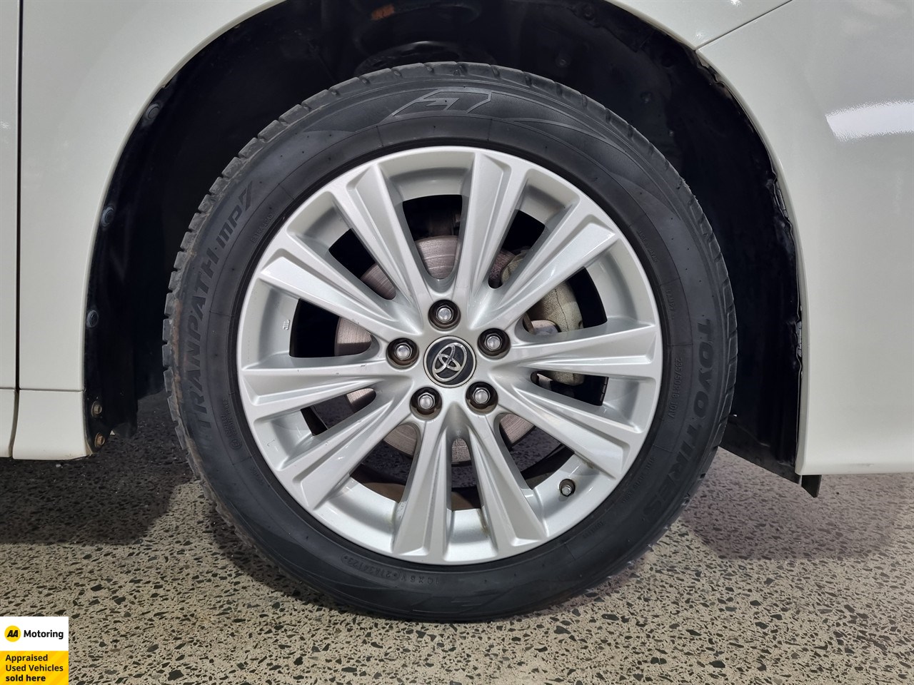 2015 Toyota Vellfire
