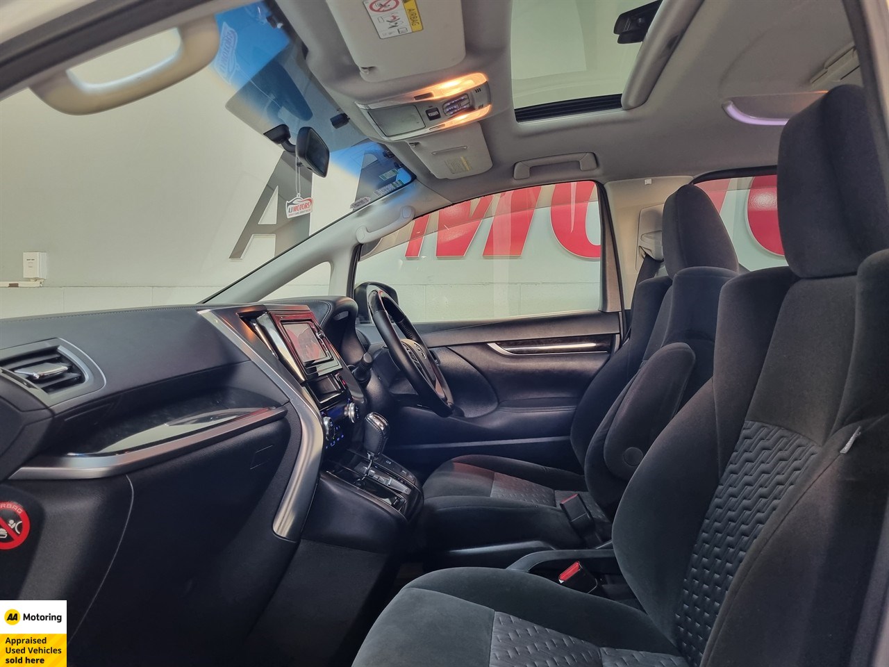 2015 Toyota Vellfire