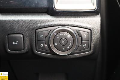 2022 Ford Everest - Thumbnail