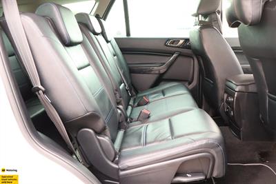 2022 Ford Everest - Thumbnail