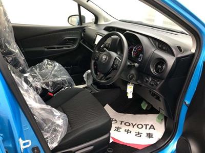 2017 Toyota Vitz - Thumbnail
