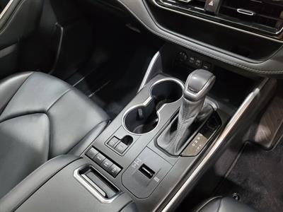 2022 Toyota Highlander - Thumbnail
