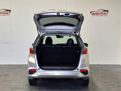 2015 Honda Shuttle - Thumbnail