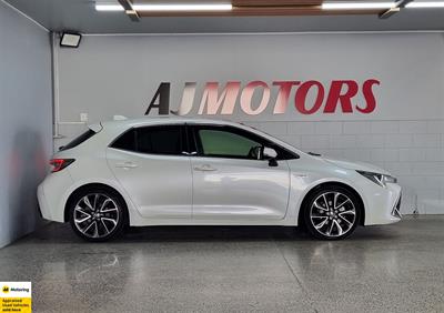 2018 Toyota Corolla - Thumbnail