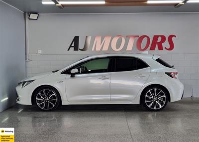 2018 Toyota Corolla - Thumbnail