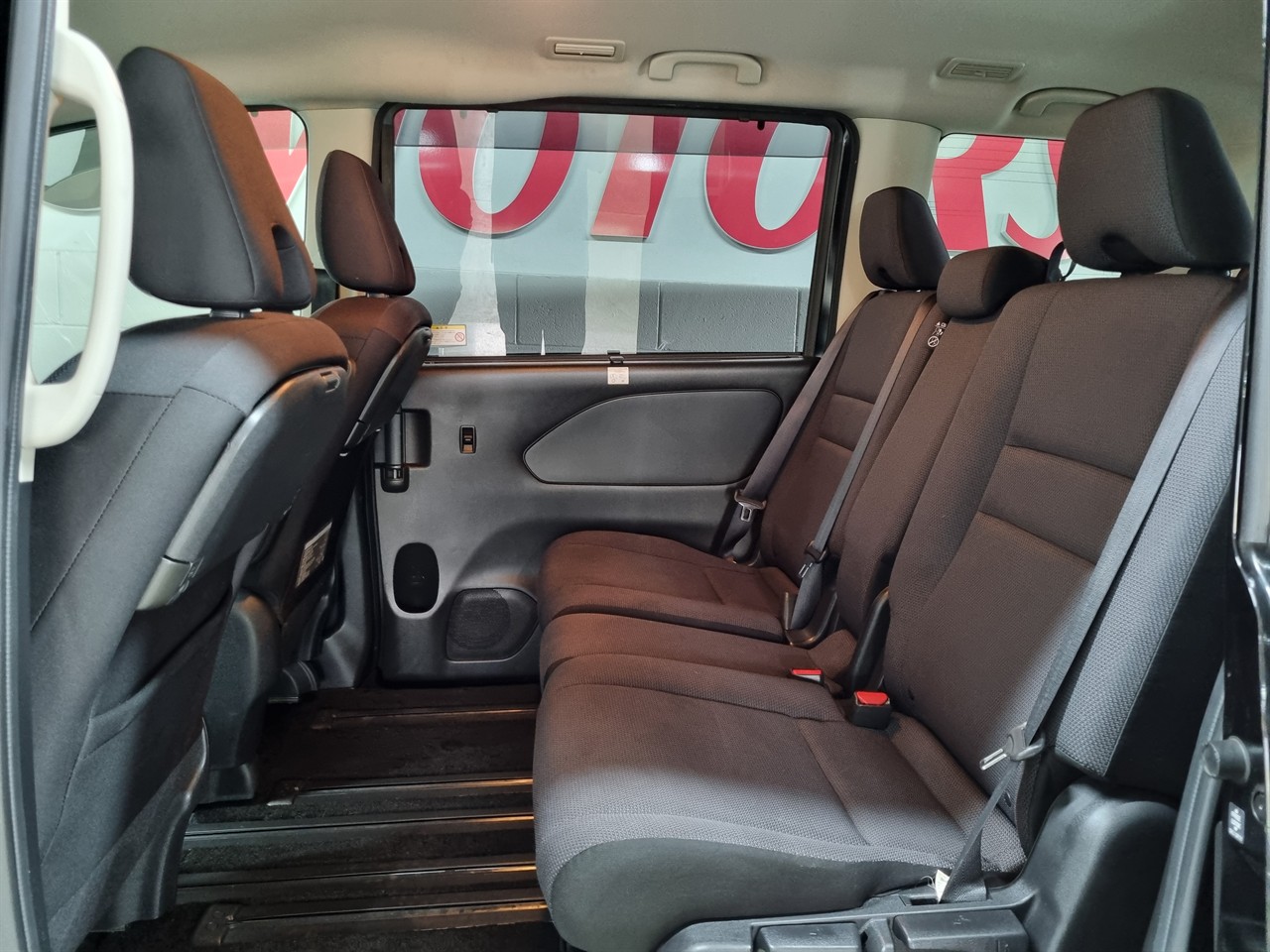 2018 Nissan Serena