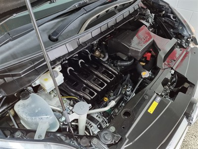 2018 Nissan Serena - Thumbnail