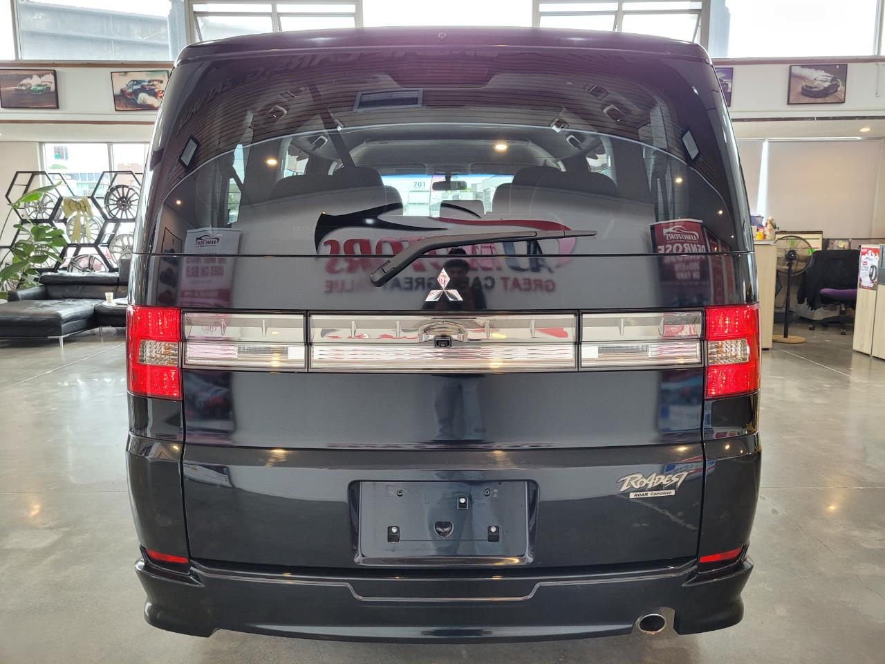 2012 Mitsubishi Delica