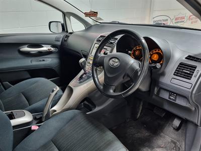 2008 Toyota Auris - Thumbnail