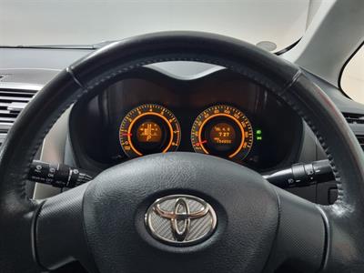 2008 Toyota Auris - Thumbnail