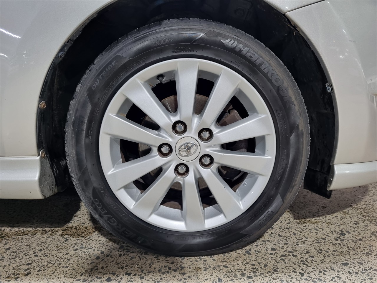2008 Toyota Auris