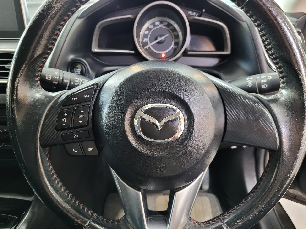 2015 Mazda Axela