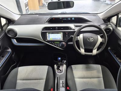 2014 Toyota Aqua - Thumbnail