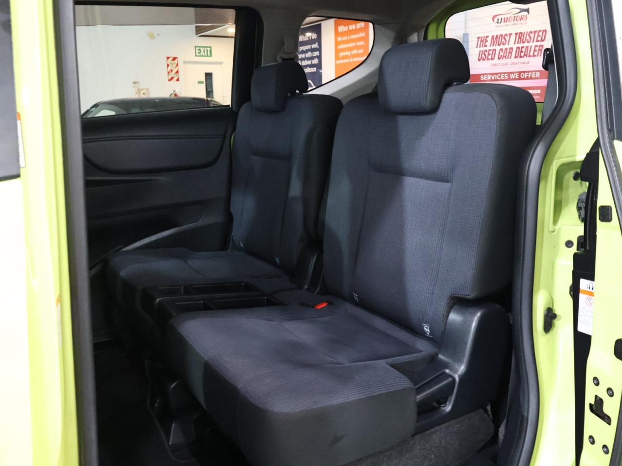 2015 Toyota Sienta