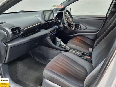 2021 Toyota Yaris - Thumbnail