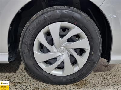2021 Toyota Yaris - Thumbnail