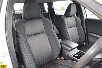 2022 Mitsubishi Outlander - Thumbnail