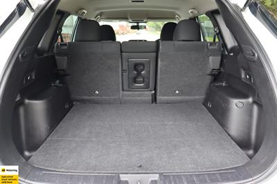 2022 Mitsubishi Outlander - Thumbnail