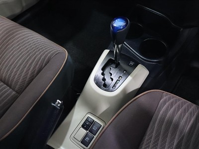 2012 Toyota Aqua - Thumbnail