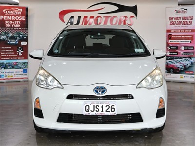 2012 Toyota Aqua - Thumbnail