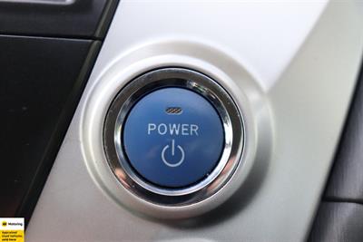 2012 Toyota Prius - Thumbnail