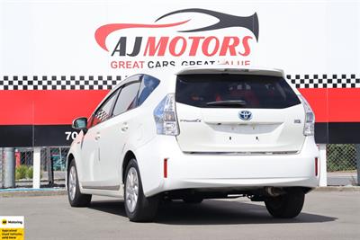 2012 Toyota Prius - Thumbnail