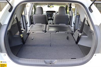 2012 Toyota Prius - Thumbnail