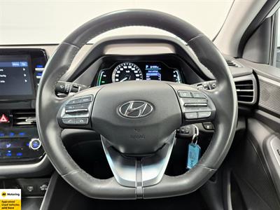 2022 Hyundai IONIQ - Thumbnail