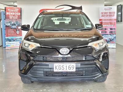 2017 Toyota RAV4 - Thumbnail