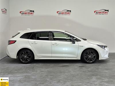 2020 Toyota Corolla - Thumbnail