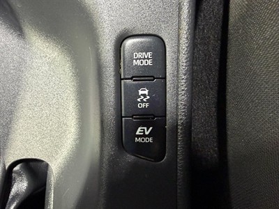 2021 Toyota Yaris - Thumbnail