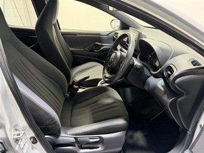 2021 Toyota Yaris - Thumbnail