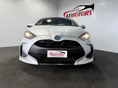 2021 Toyota Yaris - Thumbnail