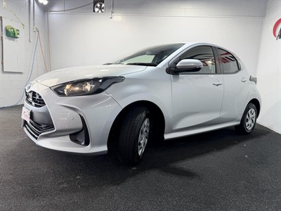 2021 Toyota Yaris - Thumbnail