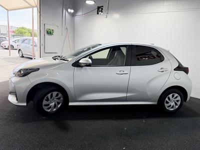2021 Toyota Yaris - Thumbnail