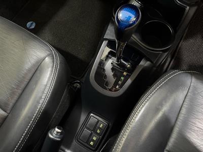 2015 Toyota Aqua - Thumbnail